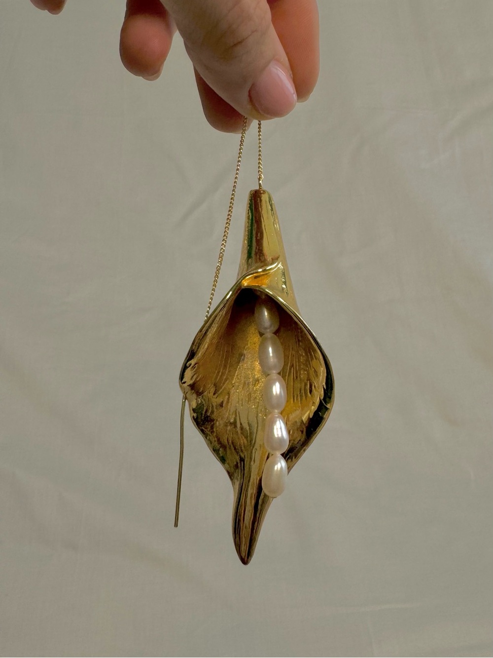 CULT GAIA Gold Pearl Drop Threader Earrings